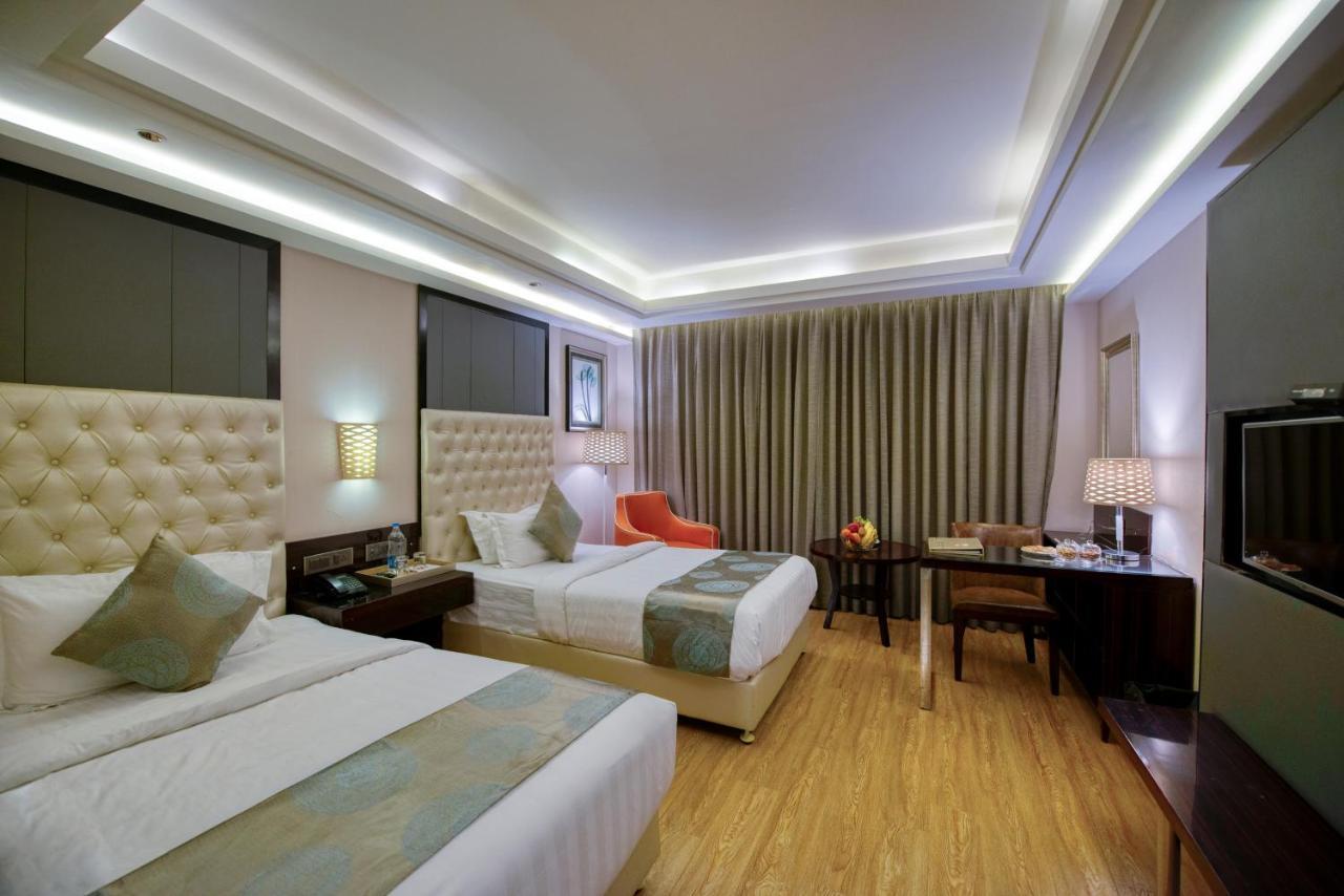 Om Clarks Inn Raebareli Luaran gambar