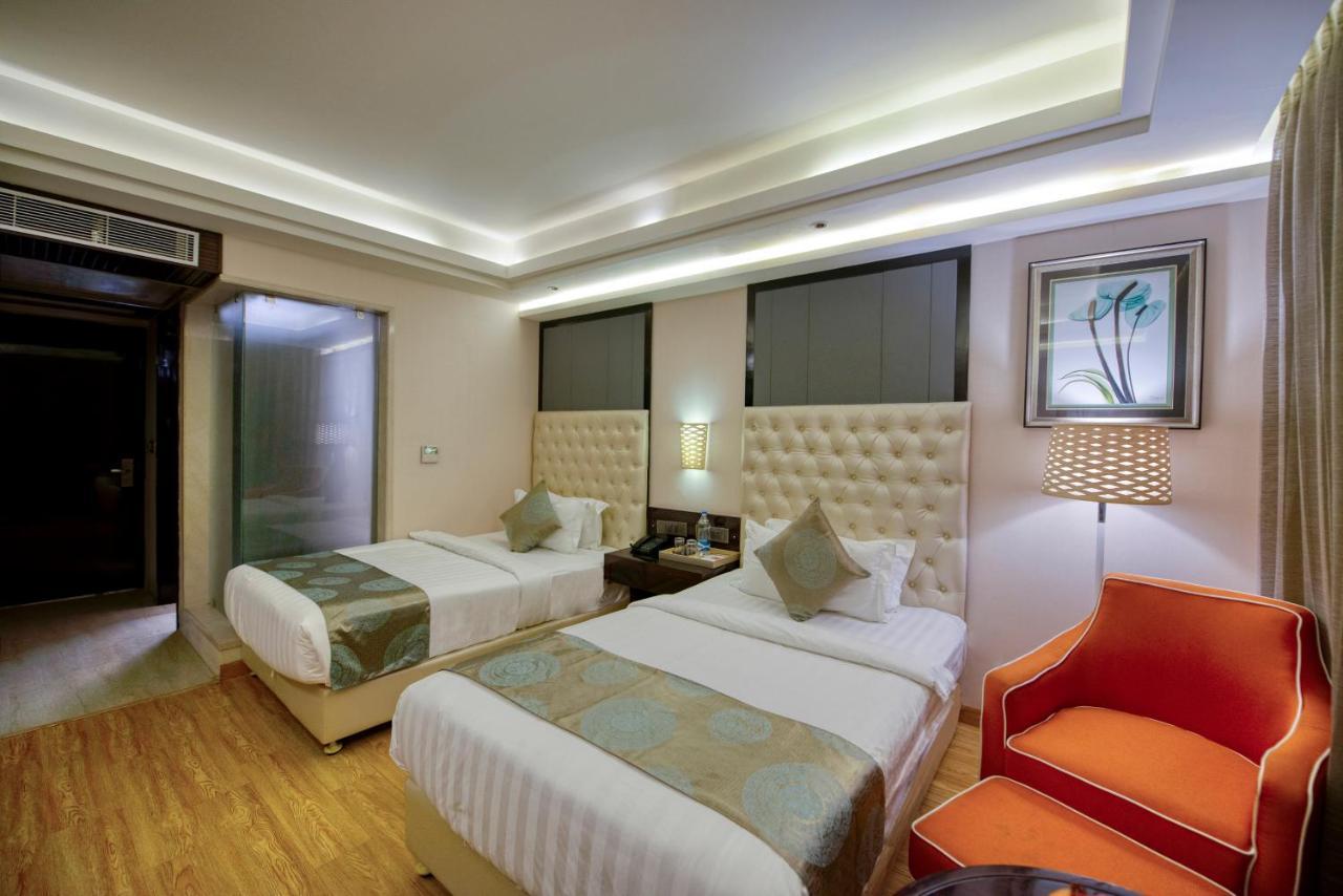 Om Clarks Inn Raebareli Luaran gambar