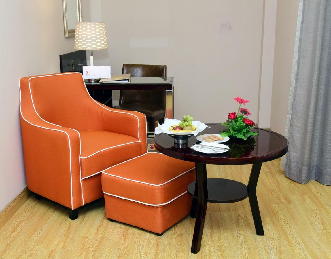 Om Clarks Inn Raebareli Luaran gambar